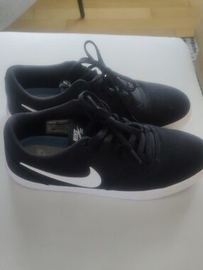 Nike SB Check Solarsoft Classic Black Skate shoes